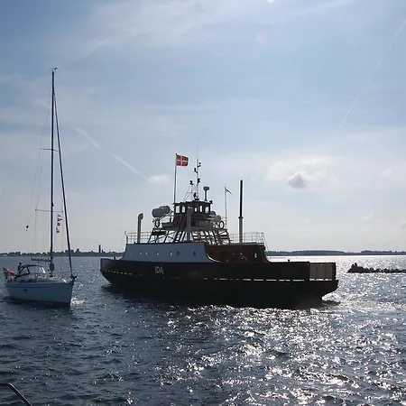 Two-bedroom Holiday With Sea View 01 * Bogø By